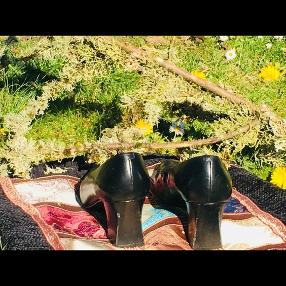 Nordstrom black heel pumps!! 🖤 - Picture 6 of 6